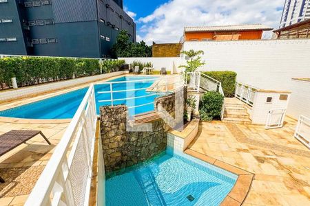 Apartamento à venda com 65m², 2 quartos e 2 vagasÁrea comum - Piscina