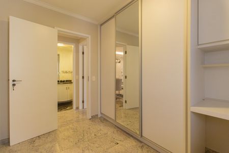Apartamento à venda com 65m², 2 quartos e 2 vagasQuarto