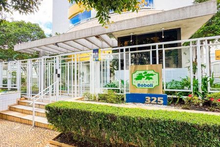 Apartamento à venda com 65m², 2 quartos e 2 vagasFachada e portaria