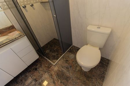 Apartamento à venda com 65m², 2 quartos e 2 vagasBanheiro da Suíte