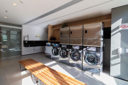 Apartamento à venda com 62m², 2 quartos e 1 vaga Apartamento à venda com 62m², 2 quartos e 1 vagaLavanderia