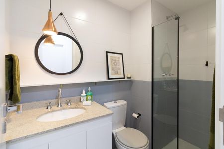 Apartamento à venda com 62m², 2 quartos e 1 vaga Apartamento à venda com 62m², 2 quartos e 1 vagaBanheiro