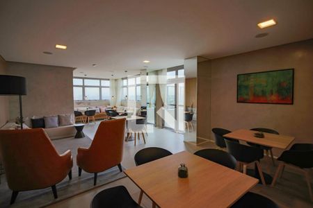 Apartamento à venda com 62m², 2 quartos e 1 vaga Apartamento à venda com 62m², 2 quartos e 1 vagaÁrea comum - Salão de festas