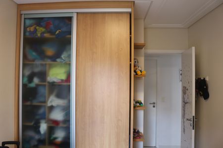 Apartamento à venda com 92m², 3 quartos e 2 vagasQuarto 2