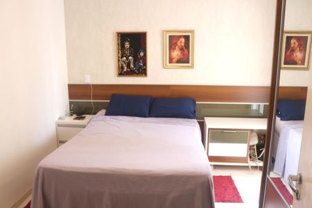 Apartamento à venda com 92m², 3 quartos e 2 vagasSuíte 1