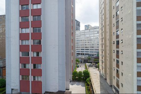 Apartamento à venda com 45m², 1 quarto e 1 vaga Apartamento à venda com 45m², 1 quarto e 1 vagaVista da Varanda da Suíte