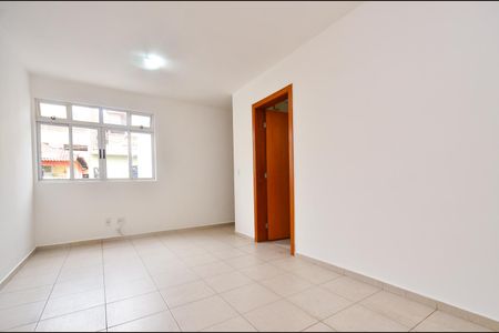 Apartamento para alugar com 79m², 3 quartos e 2 vagasSala