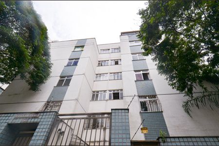Apartamento para alugar com 79m², 3 quartos e 2 vagasFachada