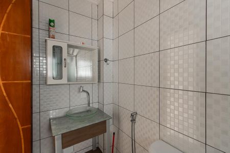 Casa à venda com 200m², 4 quartos e 2 vagasBanheiro de serviço 2