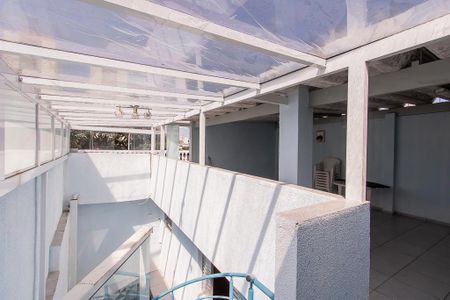 Casa à venda com 200m², 4 quartos e 2 vagasEscada