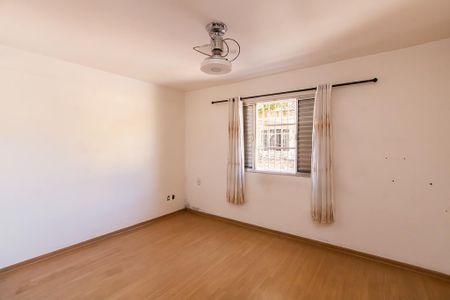 Casa à venda com 200m², 4 quartos e 2 vagasQuarto 1