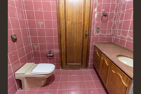 Apartamento à venda com 165m², 3 quartos e 2 vagasBanheiro da Suíte 1