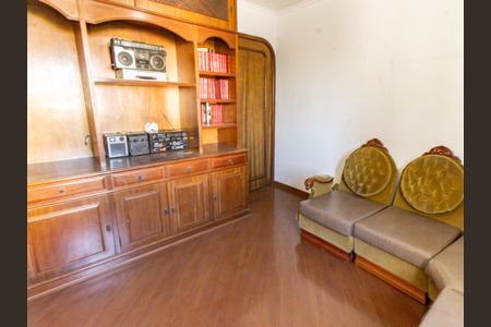 Apartamento à venda com 165m², 3 quartos e 2 vagasQuarto