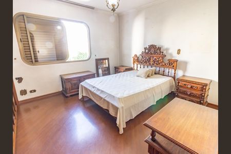 Apartamento à venda com 165m², 3 quartos e 2 vagasSuíte 1