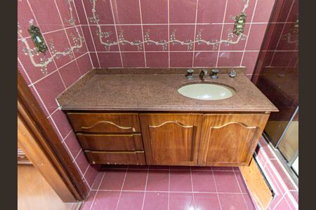 Apartamento à venda com 165m², 3 quartos e 2 vagasBanheiro da Suíte 1