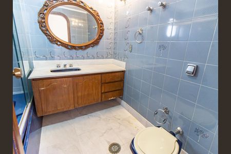 Apartamento à venda com 165m², 3 quartos e 2 vagasBanheiro da Suíte 2