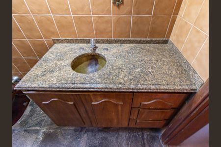 Apartamento à venda com 165m², 3 quartos e 2 vagasBanheiro