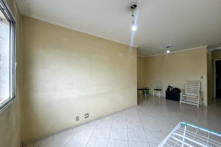 Apartamento à venda com 80m², 2 quartos e 1 vaga Apartamento à venda com 80m², 2 quartos e 1 vagaSala