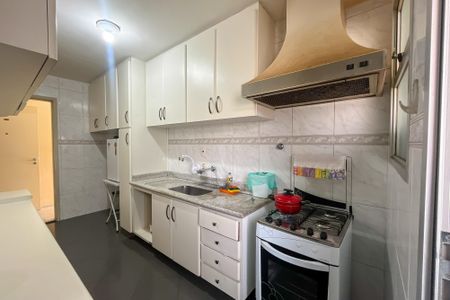 Apartamento à venda com 80m², 2 quartos e 1 vaga Apartamento à venda com 80m², 2 quartos e 1 vagaCozinha