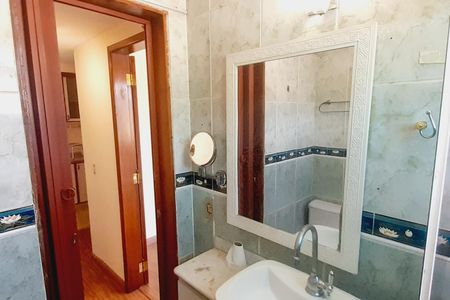 Apartamento à venda com 75m², 2 quartos e 1 vaga Apartamento à venda com 75m², 2 quartos e 1 vagaBanheiro