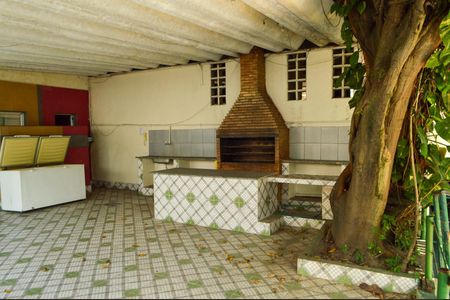 Apartamento à venda com 75m², 2 quartos e 1 vaga Apartamento à venda com 75m², 2 quartos e 1 vagaÁrea comum - Churrasqueira