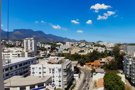 Apartamento à venda com 75m², 2 quartos e 1 vaga Apartamento à venda com 75m², 2 quartos e 1 vagaVista da Área de Serviço