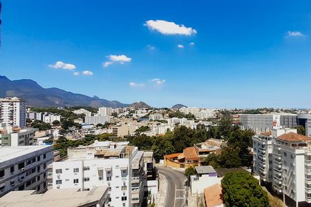 Apartamento à venda com 75m², 2 quartos e 1 vaga Apartamento à venda com 75m², 2 quartos e 1 vagaVista da Varanda