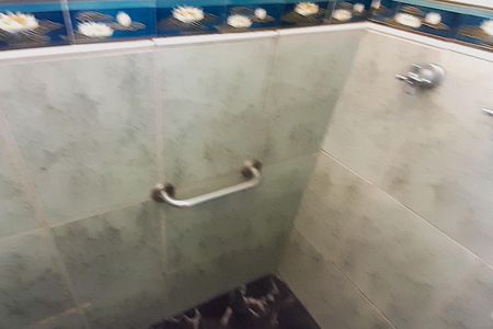 Apartamento à venda com 75m², 2 quartos e 1 vaga Apartamento à venda com 75m², 2 quartos e 1 vagaBanheiro