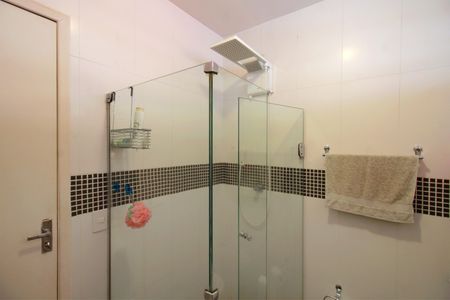 Apartamento à venda com 156m², 4 quartos e 1 vagaBanheiro da Suíte 2