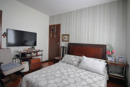 Apartamento à venda com 156m², 4 quartos e 1 vagaSuite 1