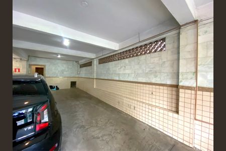 Apartamento à venda com 156m², 4 quartos e 1 vaga Apartamento à venda com 156m², 4 quartos e 1 vagaVagas de garagem