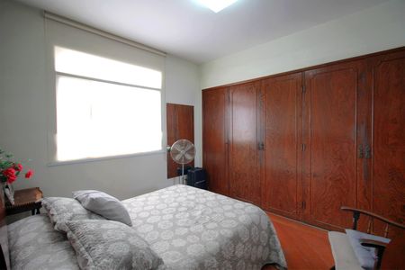 Apartamento à venda com 156m², 4 quartos e 1 vagaSuite 1