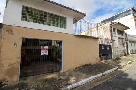 Casa à venda com 250m², 2 quartos e sem vagaFachada