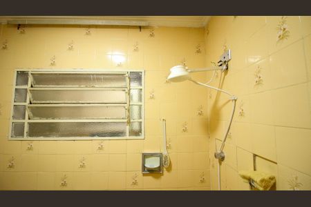 Casa à venda com 250m², 2 quartos e sem vagaBanheiro Social