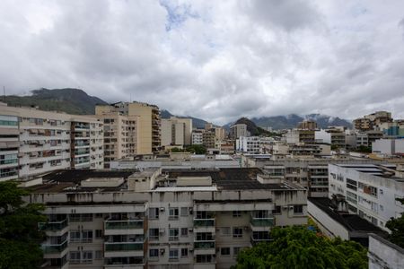 Apartamento à venda com 120m², 3 quartos e 1 vagaQuarto 2 Vista