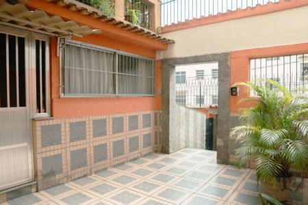 Apartamento à venda com 45m², 2 quartos e 1 vaga Apartamento à venda com 45m², 2 quartos e 1 vagaEntrada