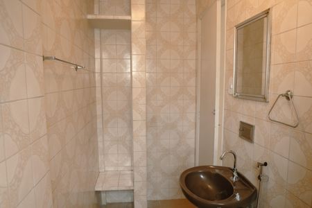 Apartamento à venda com 45m², 2 quartos e 1 vaga Apartamento à venda com 45m², 2 quartos e 1 vagaBanheiro