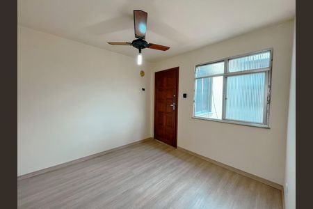 Apartamento à venda com 45m², 2 quartos e 1 vaga Apartamento à venda com 45m², 2 quartos e 1 vagaSala
