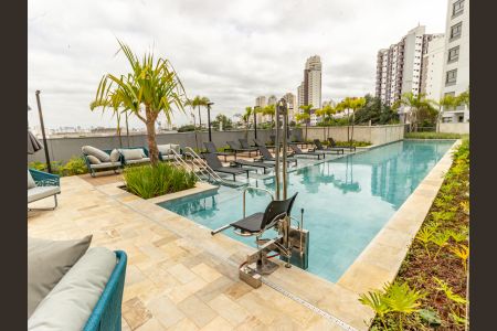 Apartamento à venda com 130m², 3 quartos e 2 vagasÁrea comum - Piscina