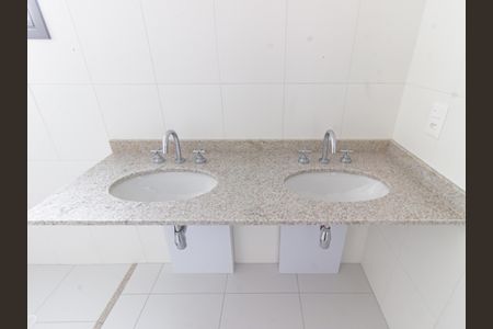 Apartamento à venda com 130m², 3 quartos e 2 vagasBanheiro da Suíte 1