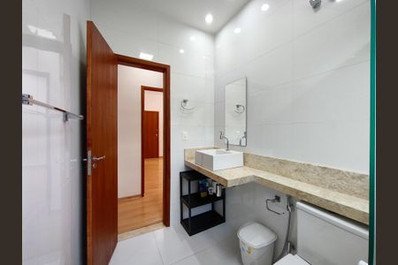 Apartamento à venda com 92m², 2 quartos e sem vagaBanheiro Corredor