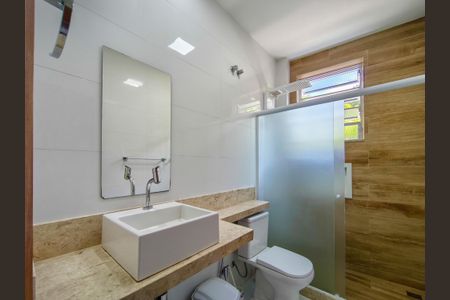 Apartamento à venda com 92m², 2 quartos e sem vagaBanheiro Corredor