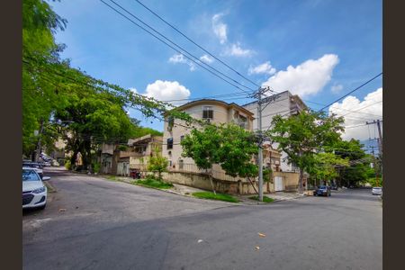 Apartamento à venda com 92m², 2 quartos e sem vagaÁrea comum