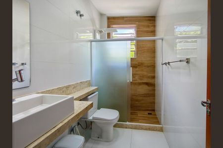 Apartamento à venda com 92m², 2 quartos e sem vagaBanheiro Corredor