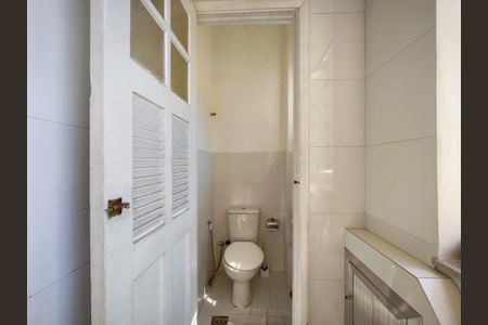 Apartamento à venda com 92m², 2 quartos e sem vagaBanheiro de serviço