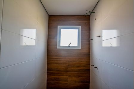 Apartamento à venda com 86m², 2 quartos e 1 vaga Apartamento à venda com 86m², 2 quartos e 1 vagaBanheiro Corredor