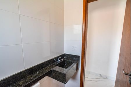 Apartamento à venda com 86m², 2 quartos e 1 vaga Apartamento à venda com 86m², 2 quartos e 1 vagaBanheiro Corredor