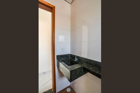 Apartamento à venda com 86m², 2 quartos e 1 vaga Apartamento à venda com 86m², 2 quartos e 1 vagaBanheiro da Suíte