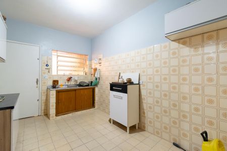 Casa à venda com 270m², 4 quartos e 2 vagas Casa à venda com 270m², 4 quartos e 2 vagasCozinha da Casa 2