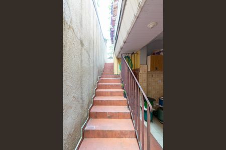 Casa à venda com 270m², 4 quartos e 2 vagas Casa à venda com 270m², 4 quartos e 2 vagasCorredor da casa 2